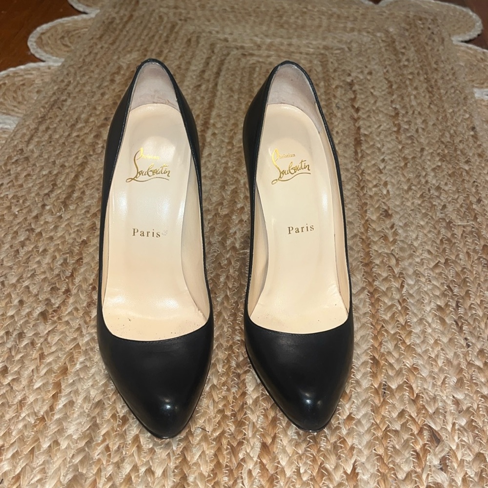 Christian Louboutin pump 40